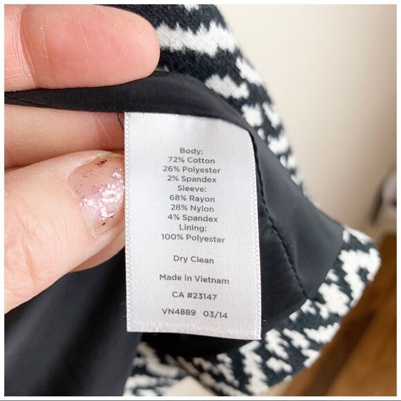 Talbots B/W Herringbone Zip Front Cropped‎ Jacket Black Sleeves Sz 8 - Picture 9 of 10